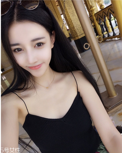 鉆石臉適合什么發(fā)型？流行色也隨之而來