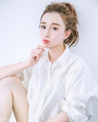 鵝蛋臉扎什么馬尾好看？肉肉臉適合這些發(fā)型