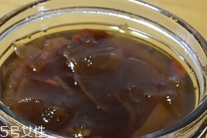 冰糖雪梨膏孕婦能吃嗎？孕婦吃冰糖雪梨膏適量最好