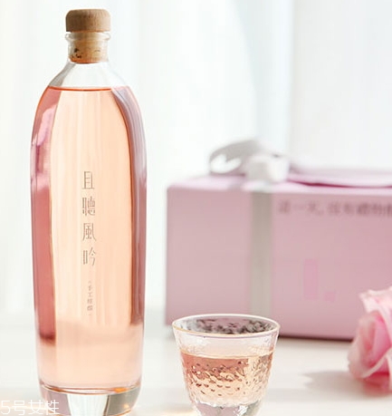 且聽風吟玫瑰酒好喝嗎？哪里買？