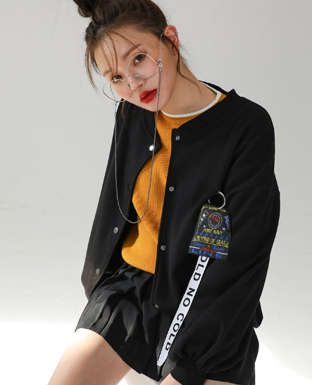 運(yùn)動外套怎么搭配？打造活力氧氣女孩