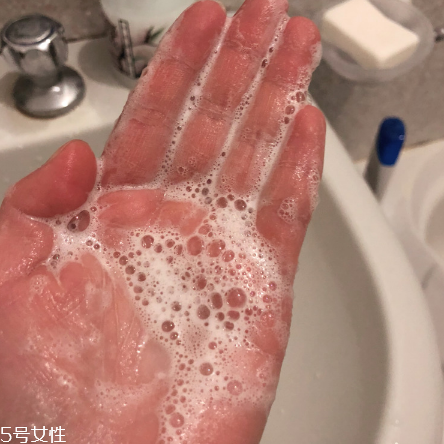 ipsa洗面奶好用嗎？洗完不拔干