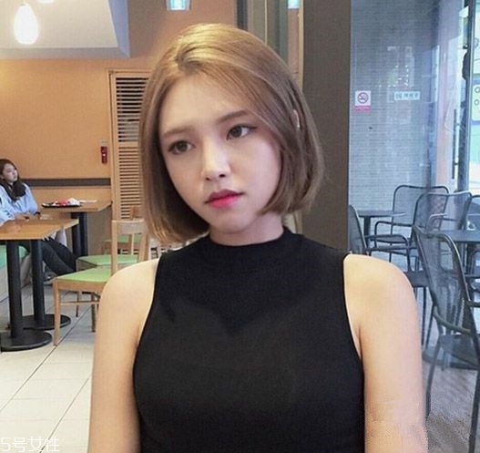 小個(gè)子女生適合什么發(fā)型？蓬松隨意效果