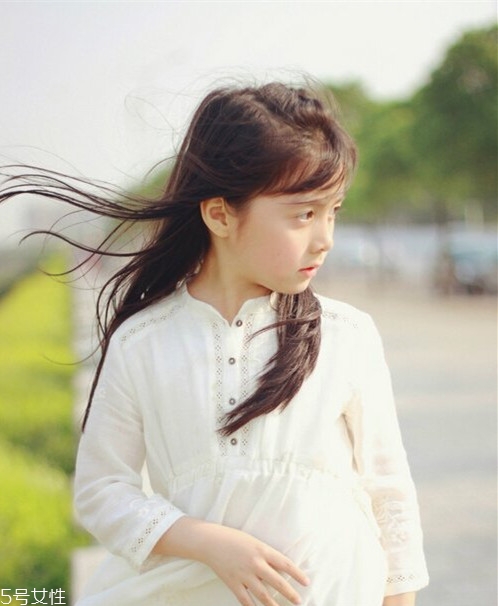 小女孩扎什么頭發(fā)好看？小公主發(fā)型大全