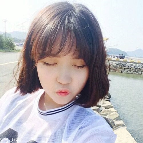 空氣劉海往上翹怎么辦？好前衛(wèi)的空氣劉海