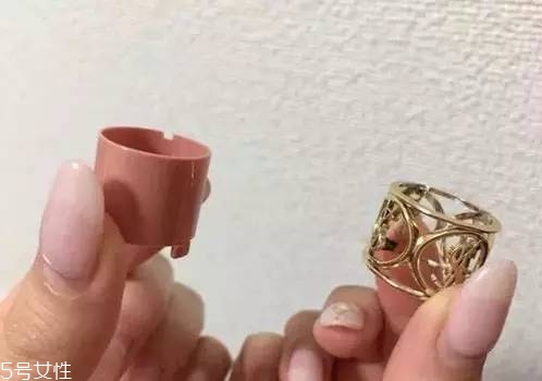 如何選擇口紅色號？口紅必不可少