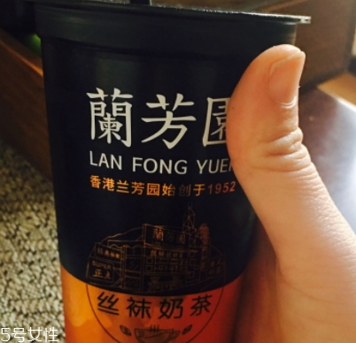 杯裝蘭芳園絲襪奶茶怎么喝？無需沖泡的便攜奶茶