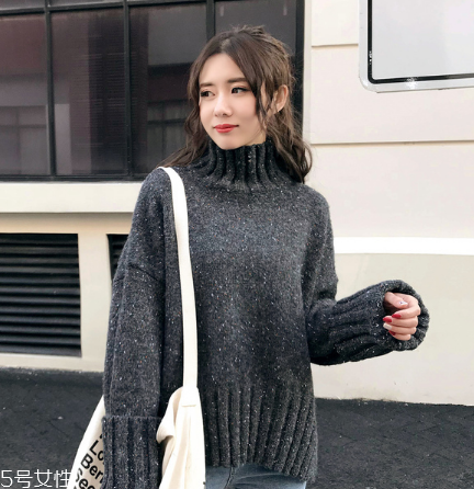毛衣領(lǐng)口松了怎么辦？跟著小編這樣做