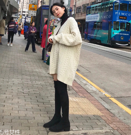 毛衣領(lǐng)口緊了怎么辦？蒸汽熨斗來(lái)幫忙