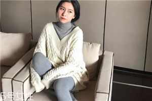 毛衣領(lǐng)口緊了怎么辦？蒸汽熨斗來(lái)幫忙