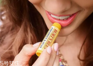 怎樣區(qū)分劣質(zhì)口紅？沒有備案千萬不要用
