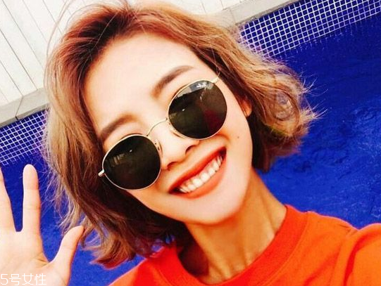矮個(gè)子女生什么發(fā)型顯高？換個(gè)發(fā)型瞬間百變