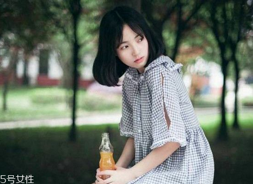 矮個(gè)子女生什么發(fā)型顯高？換個(gè)發(fā)型瞬間百變