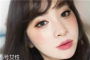 黃皮適合什么顏色的口紅？口紅界的常青樹