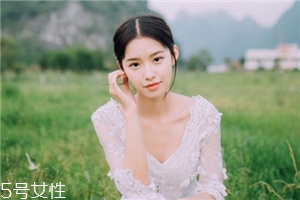 玻尿酸填充法令紋會腫嗎？注射后24小時輕微紅腫