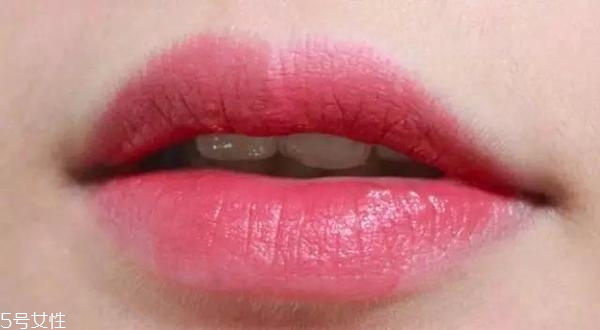 日常色口紅哪個(gè)牌子好？m字唇更好看