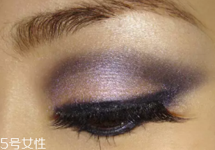 紫色眼影怎么畫好看？淡紫色超有女人味