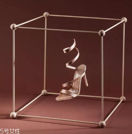 casadei鞋子多少錢？開啟你的奢華清單