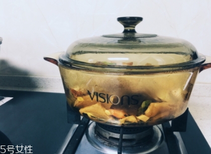 康寧鍋可以用明火嗎？居然能在燃氣灶上使用