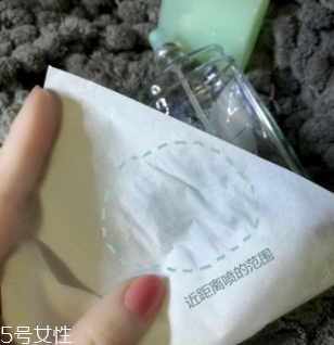 雅頓綠茶香水好聞嗎？宛若置身淡薄陽(yáng)光下的茶園