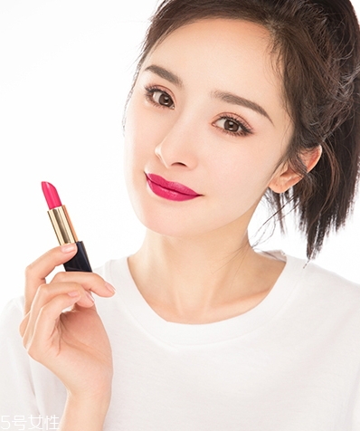 雅詩(shī)蘭黛口紅哪個(gè)系列好？?jī)A慕vs戀愛(ài)唇膏