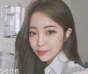 什么女孩適合不留劉海？圓臉妹子掀起劉海更適合你