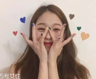 什么女孩適合不留劉海？圓臉妹子掀起劉海更適合你