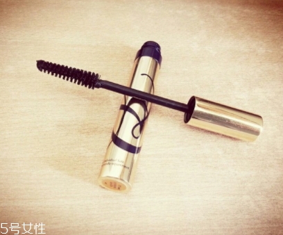 雅詩(shī)蘭黛睫毛膏有幾款？哪款好用？