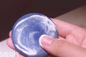 氣墊粉撲洗多久換一次？一定要經(jīng)常洗經(jīng)常換