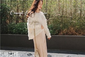 毛衣搭配什么裙子好看？優(yōu)雅迷人過新年