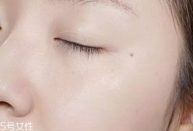 clio產(chǎn)品哪些值得推薦？快速打造自然妝容