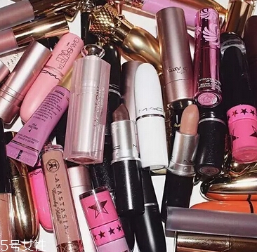 怎么選購韓國化妝品？女生化妝品必備清單