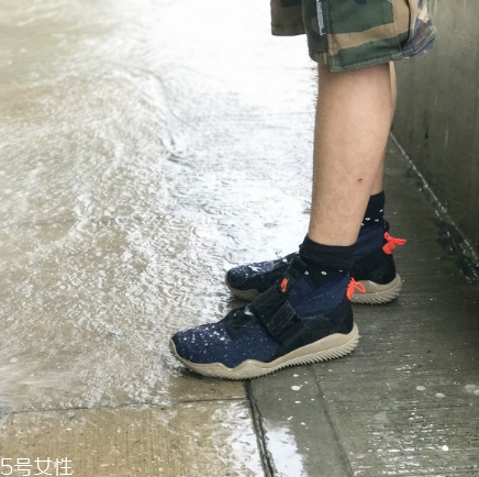 運(yùn)動(dòng)鞋輕好還是重好？不同運(yùn)動(dòng)需求不同