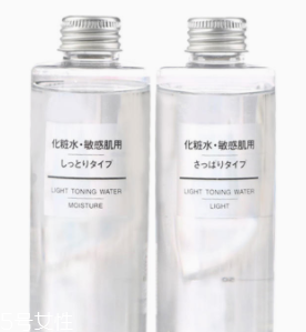 油痘皮適合什么護(hù)膚品？控油爽膚水不能少