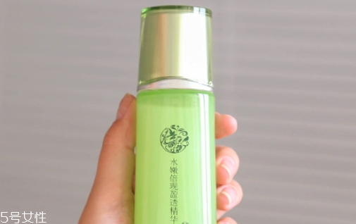 爽膚水有沉淀能用嗎？