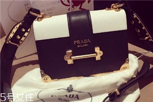 prada是一線品牌嗎？意大利百年奢侈品牌
