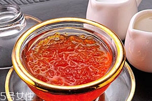 血燕窩和白燕窩區(qū)別 是高價(jià)值還是商家噱頭？