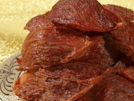 血燕窩和白燕窩區(qū)別 是高價(jià)值還是商家噱頭？