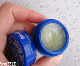 碧唇小藍(lán)罐怎么樣？滋潤效果超好