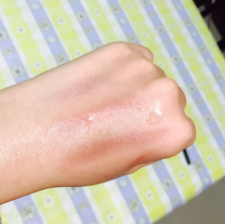 KATE眼影飛粉嗎？持久不飛粉