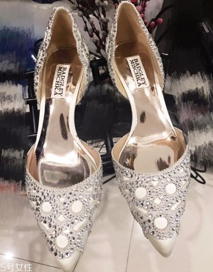 badgley mischka是哪個(gè)國(guó)家的牌子？超級(jí)貌美的小眾婚鞋