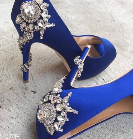 badgley mischka鞋子在哪買？美到挪不開眼的藝術(shù)品
