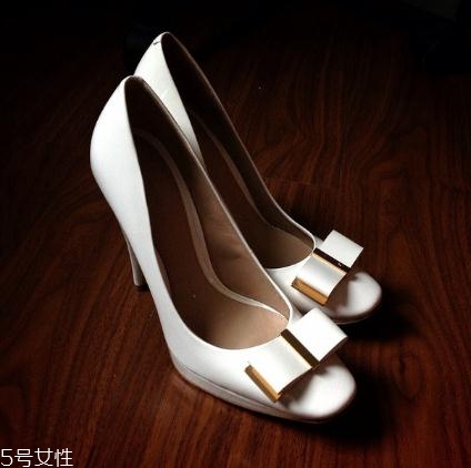 stella luna鞋碼偏大嗎？精湛工藝讓你秒入坑