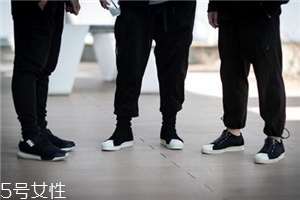 運動鞋沾土如何清理？泥土漬清理要仔細