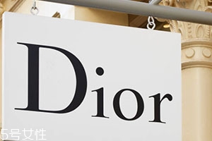 dior迪奧和香奈兒化妝品哪個好？檔次更高