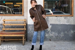 羊羔絨外套配什么褲子？讓你開春美個夠