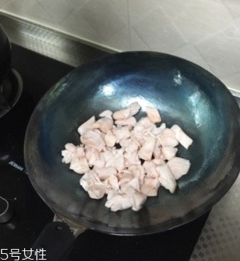 章丘鐵鍋怎么開鍋？臻三環(huán)鐵鍋開鍋教程