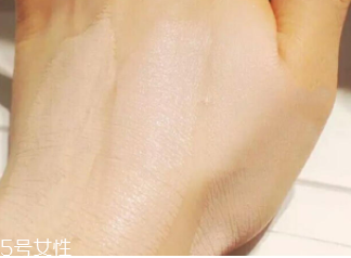 圣羅蘭超模粉底液適合什么皮膚？干皮福音