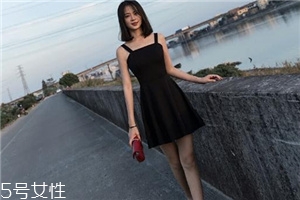女生怎么穿有個(gè)性？做個(gè)性感又迷人的酷girl