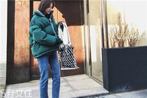 牛仔褲可以和黑色衣服一起洗嗎？